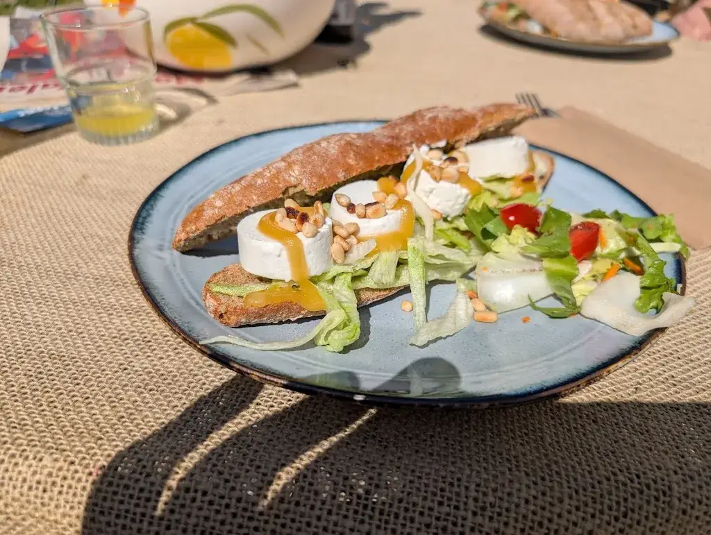 De Loohof - eten - drinken - ambachtelijk ijs & interieurwinkel_Boven-Leeuwen_slider_image_2