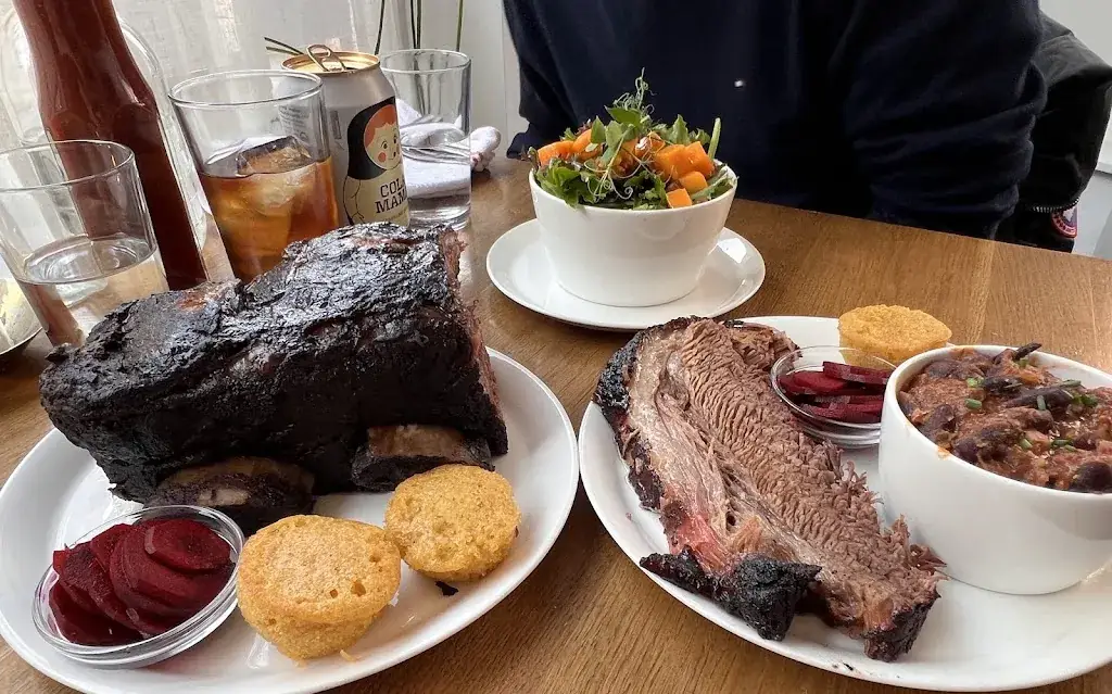 Pendergast_Amsterdam_slider_image_3