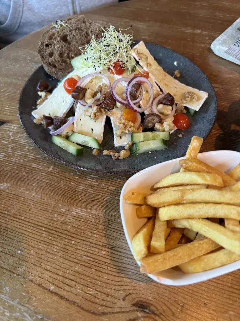 Laura Millroy_Buds Tolhuis_Uddel_review