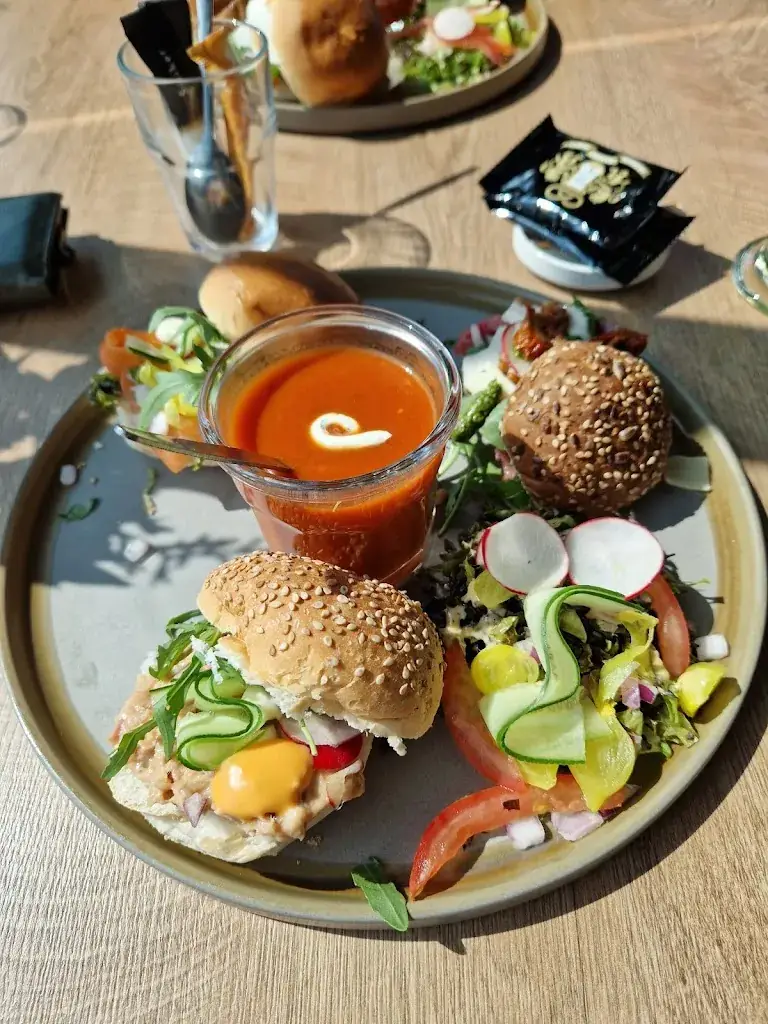 Janice Buijs_Bij Ons Vaassen_Vaassen_review