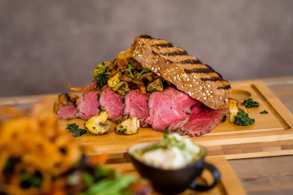 Het Wapen van Valburg_Valburg_slider_image_3