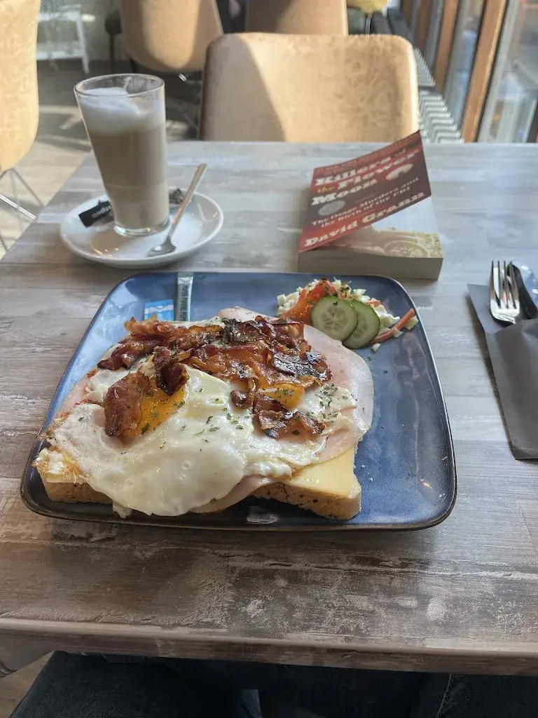 Megan Parker_Sandwich & More_Varsseveld_review