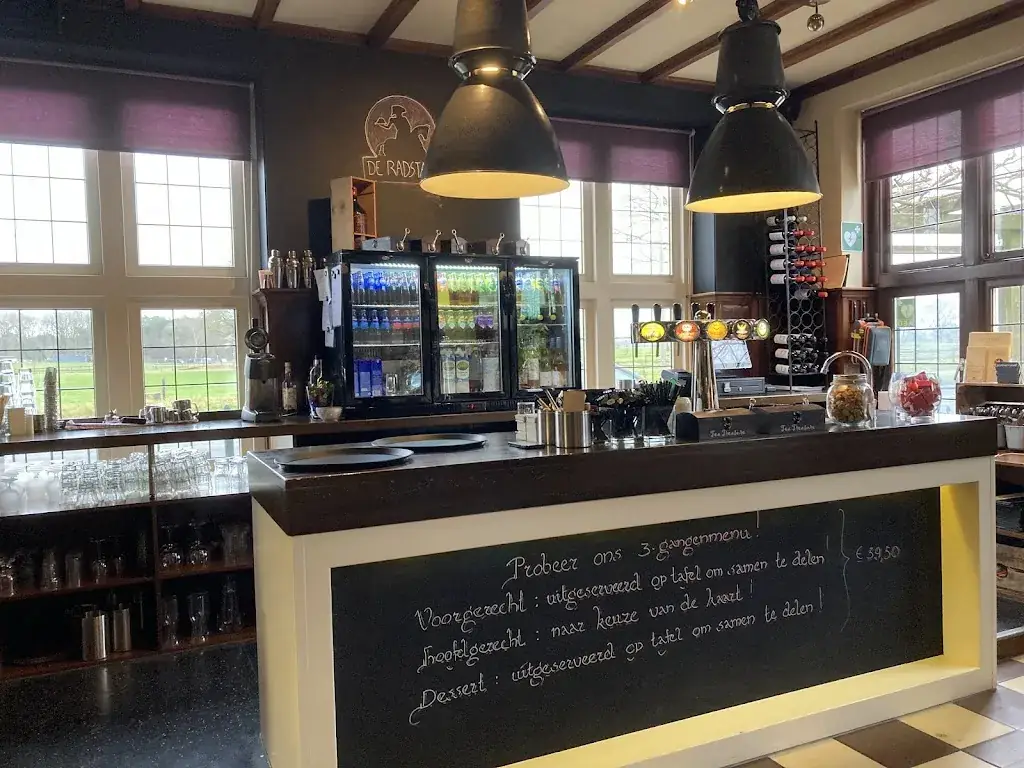 Danny Chin_De Radstake_Heelweg_review