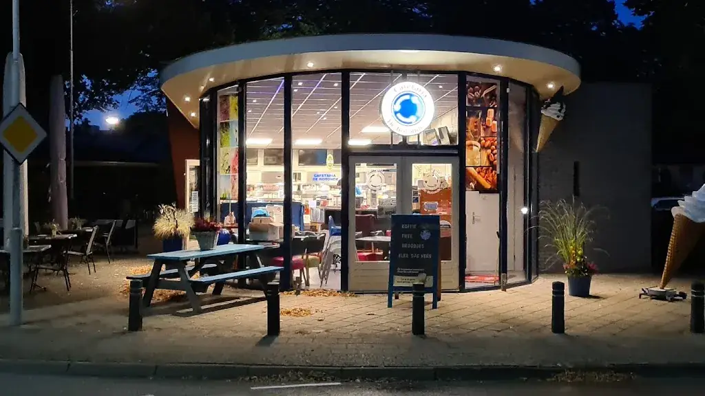 Cafetaria de Rotonde restaurant in Varsseveld