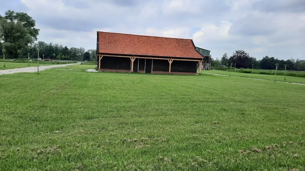 Thea Bikker_Uitspanning De Leuve Hoeve_Vuren_review