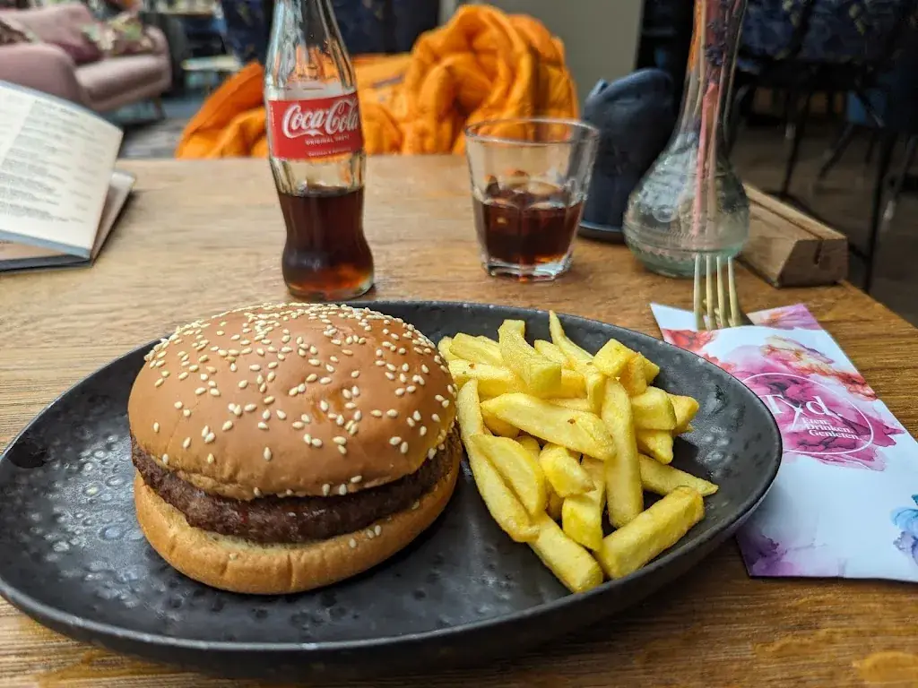 federico cavazza_De Tyd_Wijchen_review