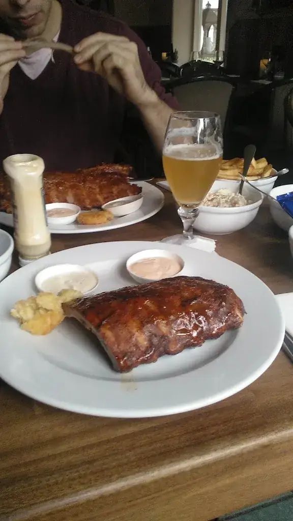 Irais Tapia_Difference_Wijchen_review