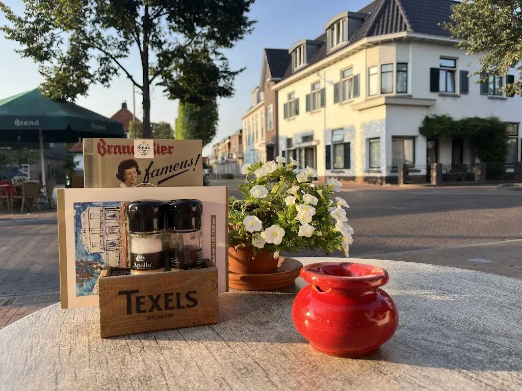 Anton de Zeeuw_Hotel Bakker_Vorden_review