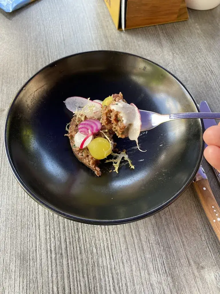 Xiaowei Zhuang_Bij Blauw Foodbar_Wageningen_review