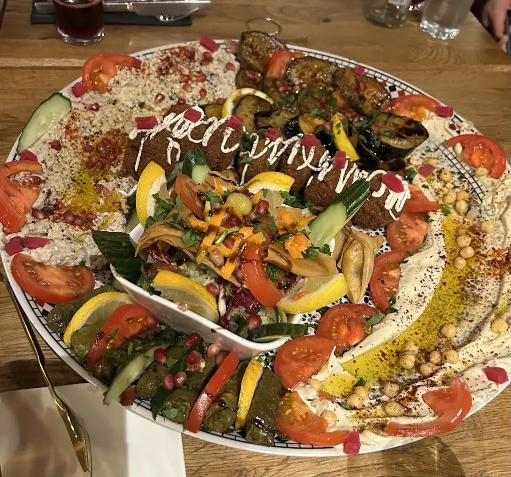 Bob Villeneuve_SOEK DAMASCUS_Wageningen_review