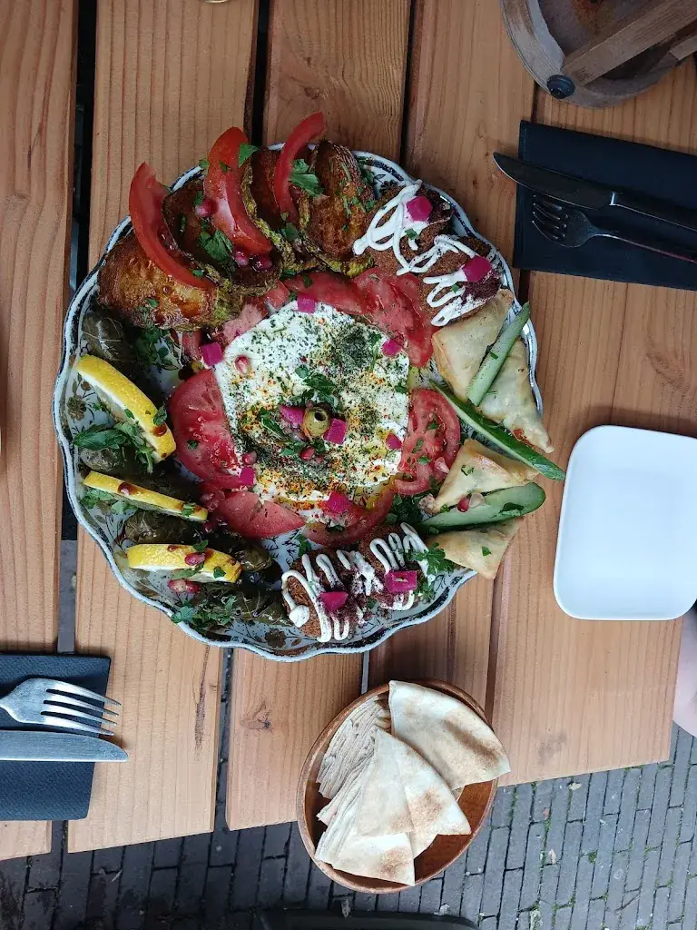 Marieke Smits_SOEK DAMASCUS_Wageningen_review