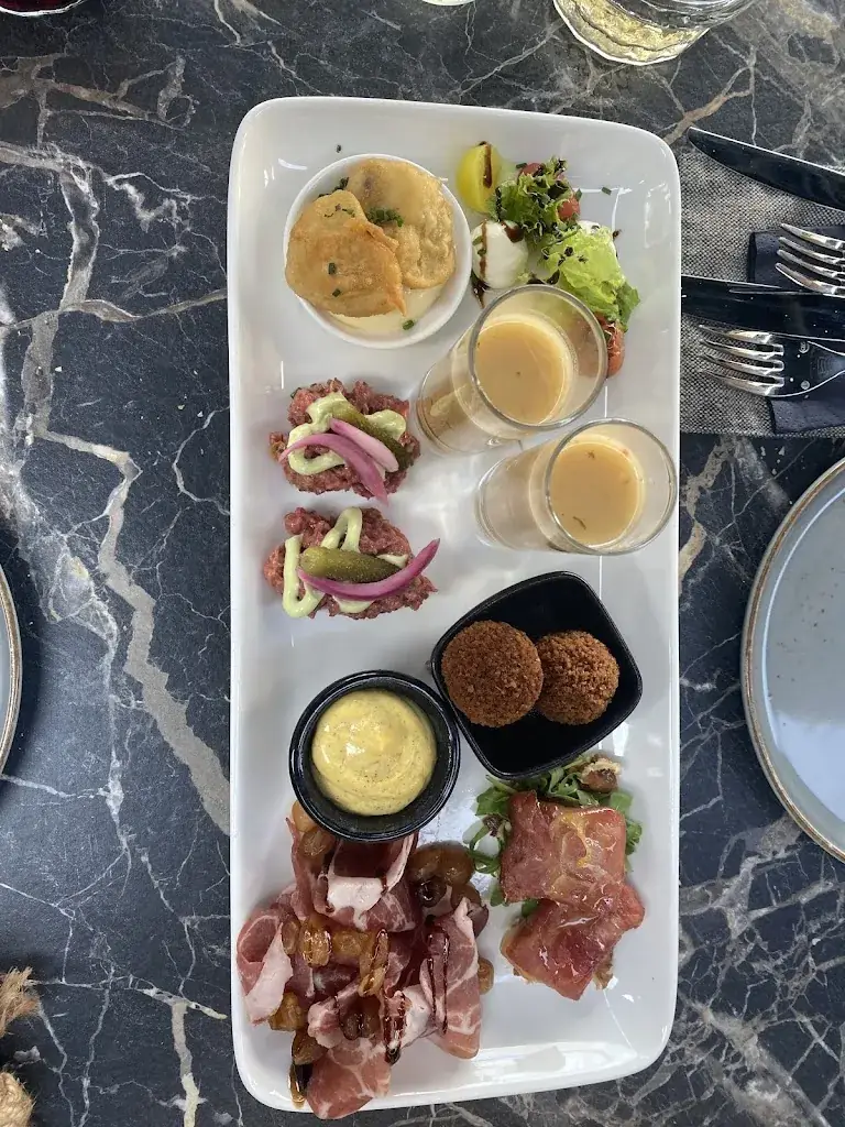 Jaap Van der Veer_Restaurant Derk_Wekerom_review