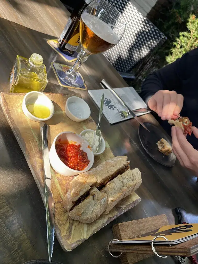 Ramona Horvathova_Restaurant - zalen De Pauw_Warnsveld_review