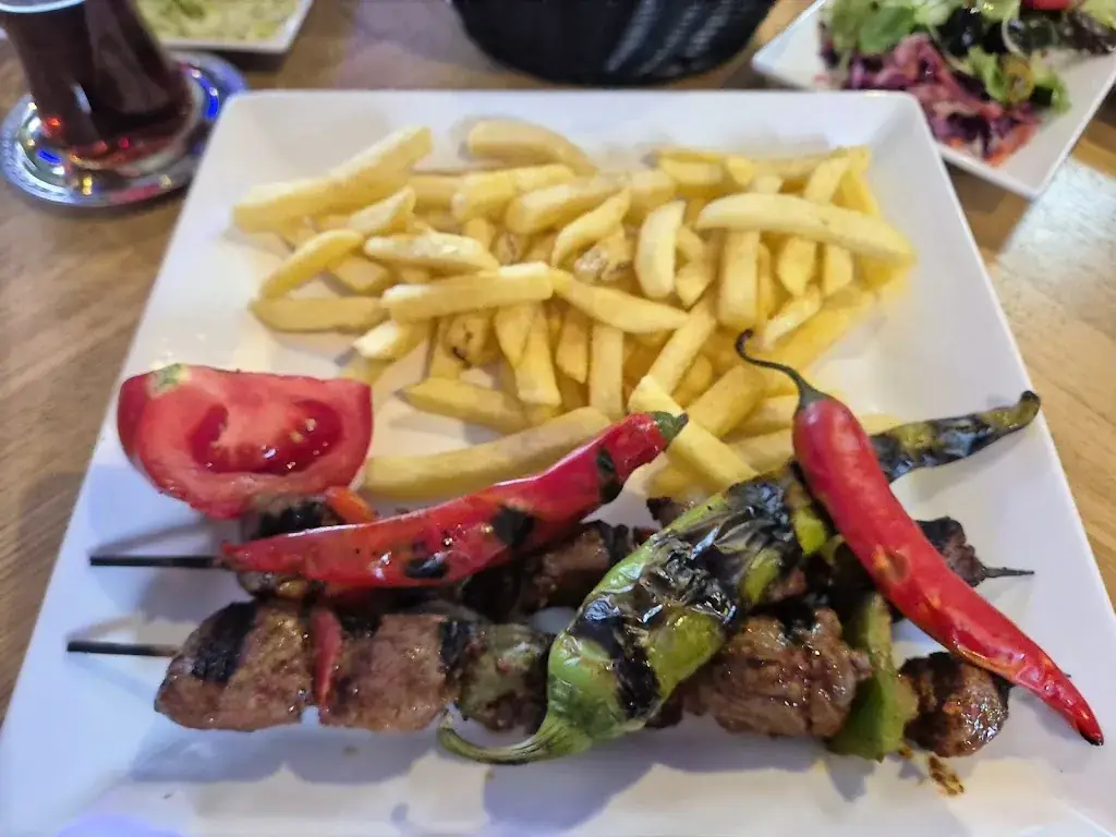 Menu_M&M Grillroom & Pizzeria Warnsveld Zutphen_Warnsveld_image_5