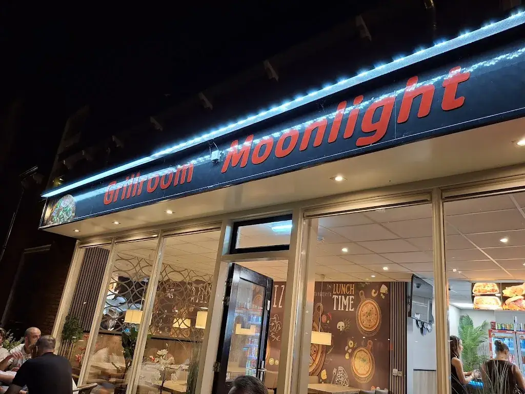 Moonlight_Zetten_slider_image_3