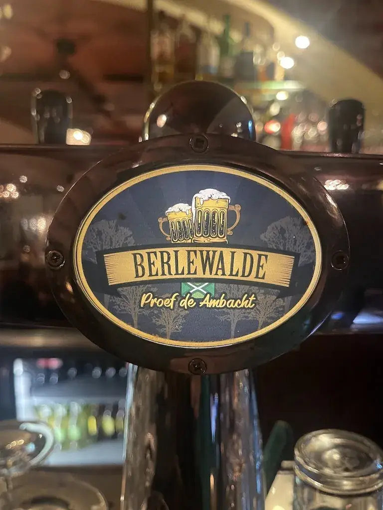 Wim de rooij_Proeflokaal - De Groes_Zelhem_reseña