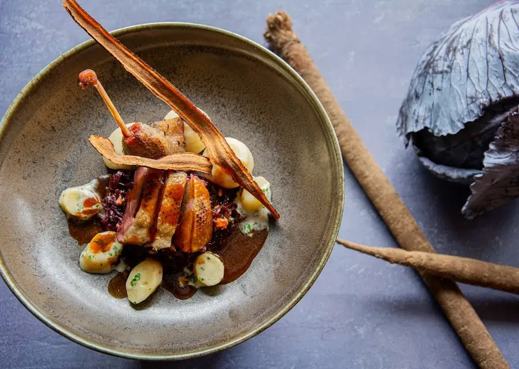 LEV. by Mike_Winterswijk_slider_image_3