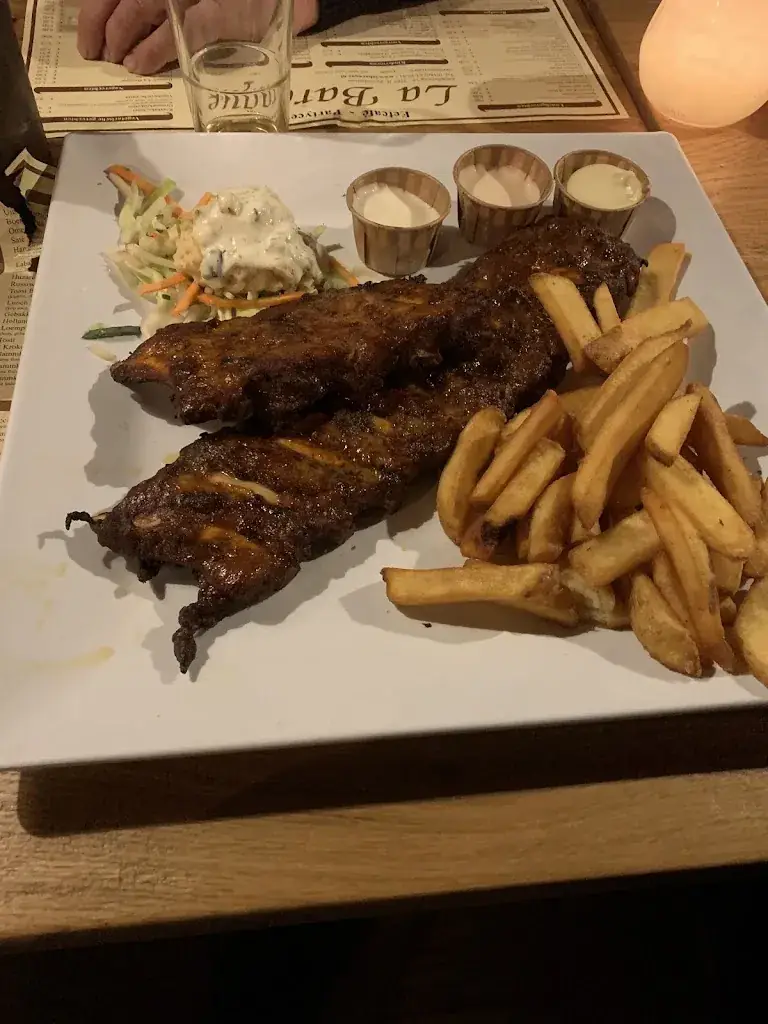 Shahin Shahkarami_La Baraque_Zevenhuizen_review