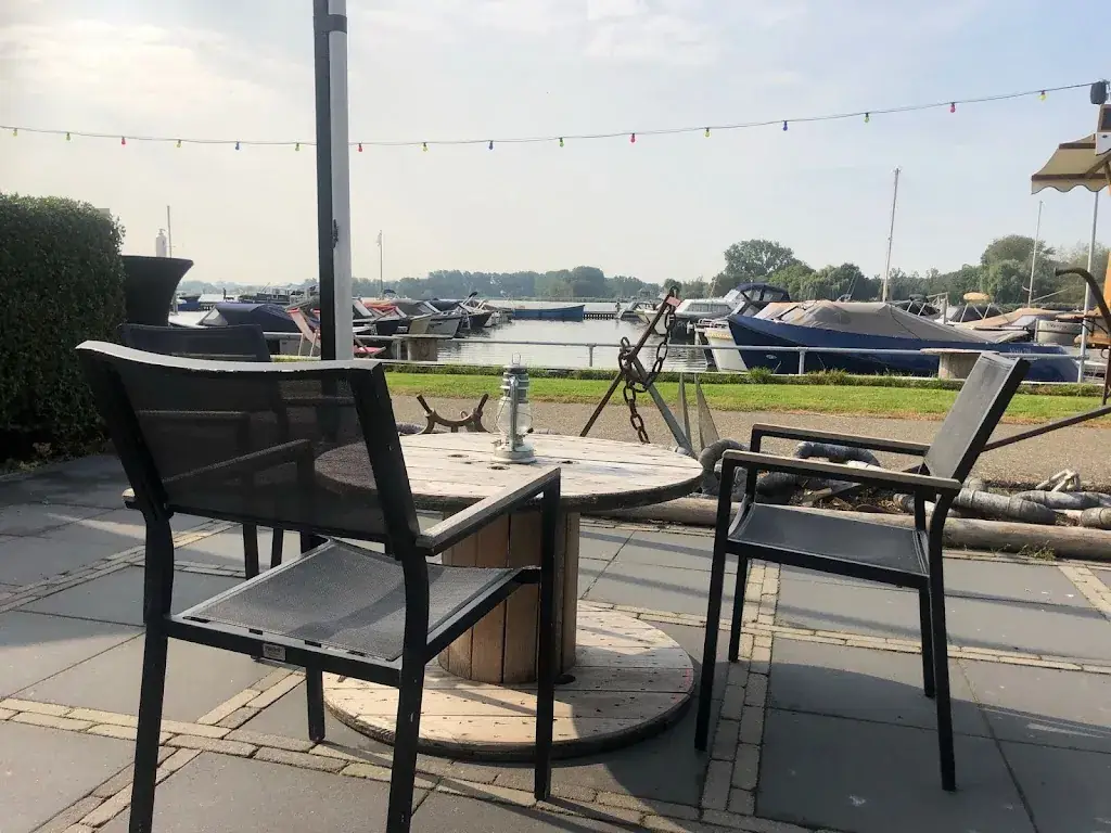 Eetcafé & Terras “DOCK OF THE BAY" restaurant in Zevenhuizen