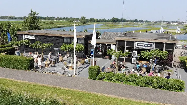 Eetcafé & Terras “DOCK OF THE BAY