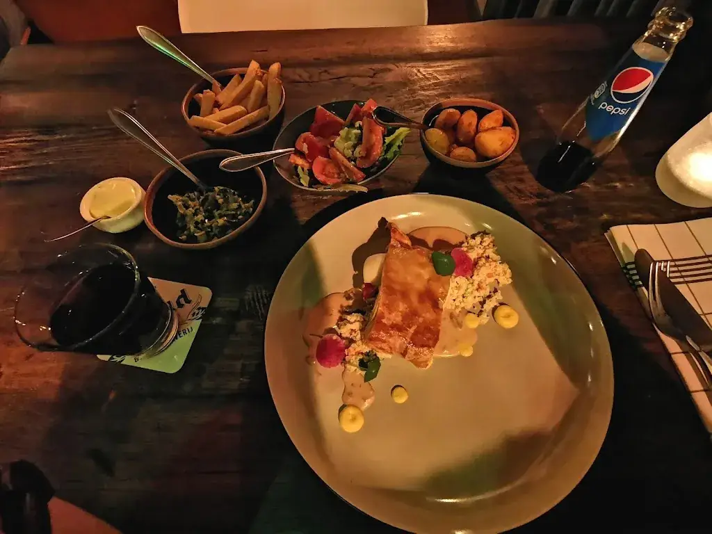 Abdulaziz Al Rashdi_Grand Café Koning & De Caenerij_Bedum_review