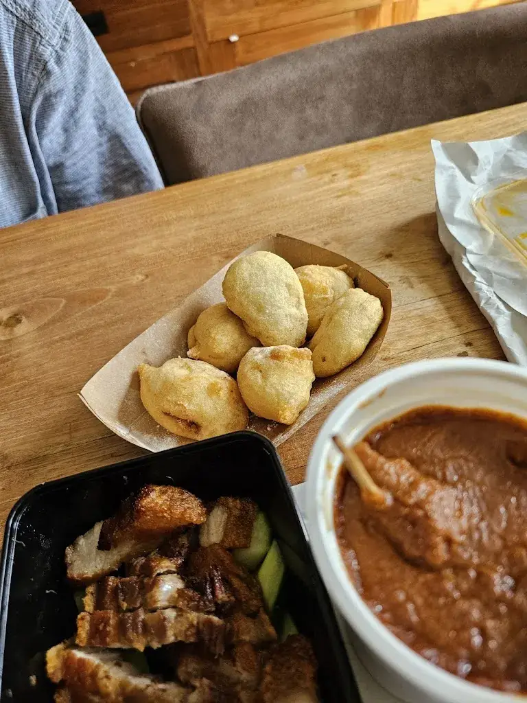 carla de vries_Chinees Indisch Restaurant “De Lange Muur”_Bedum_review