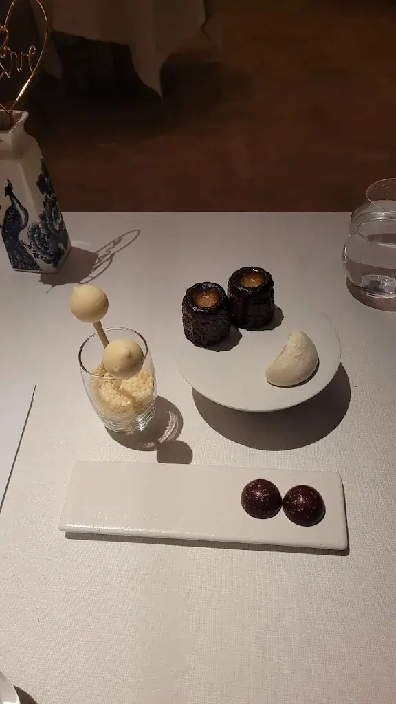 Menu_Restaurant The White Room by Jacob Jan Boerma_Amsterdam_image_4