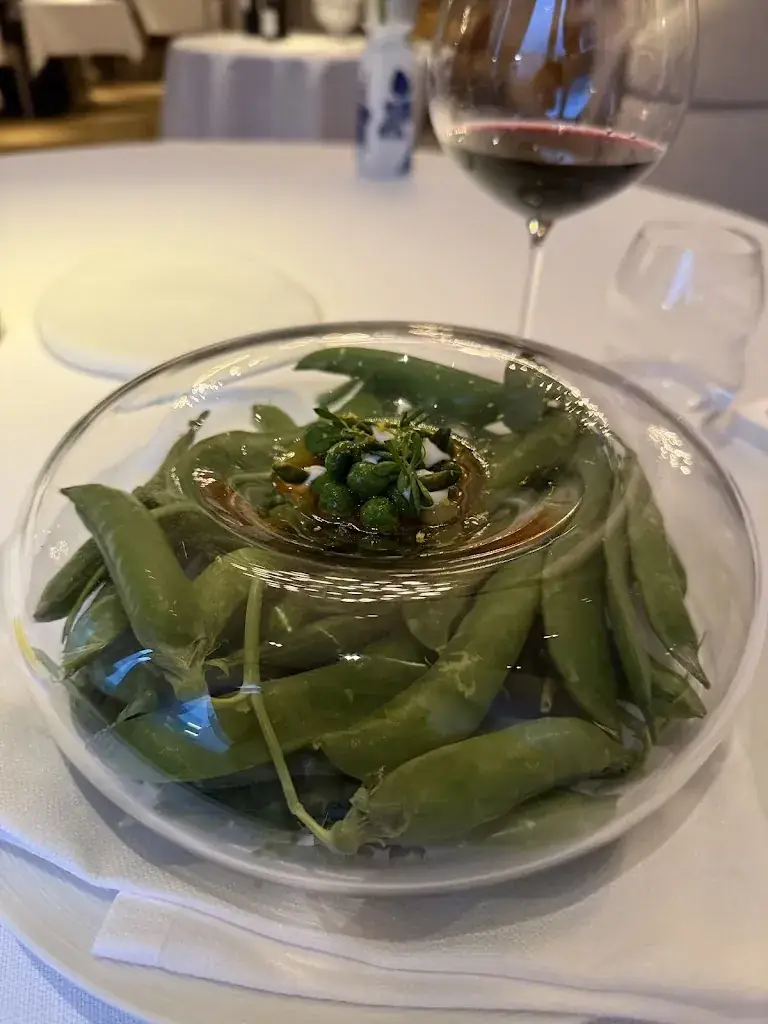 C. G._Restaurant The White Room by Jacob Jan Boerma_Amsterdam_review