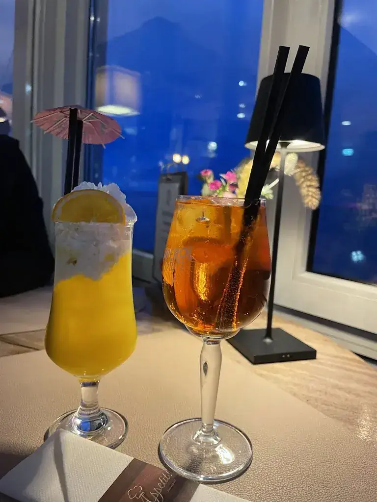 Tomasz Marcin Dunajewski_Eemshotel_Delfzijl_recensione