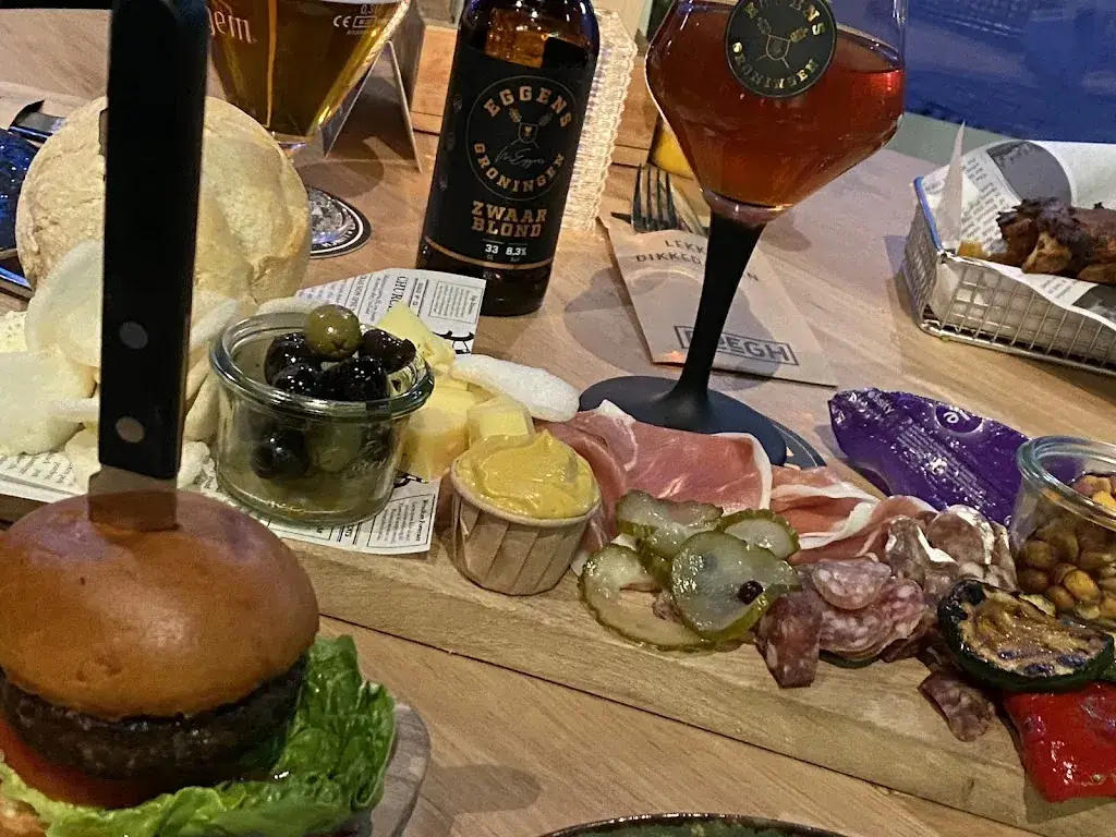 Maria Pujol_Stadscafé Roegh_Winschoten_review