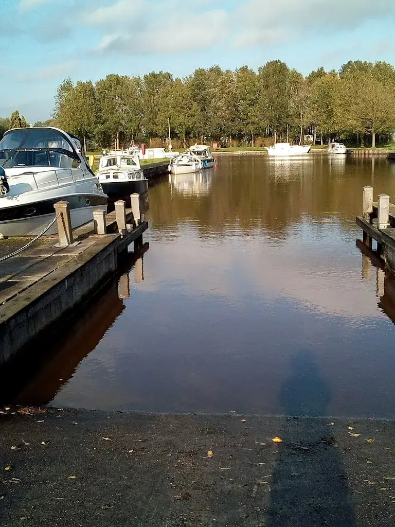 Fan Yong_Pekela_slider_image_2