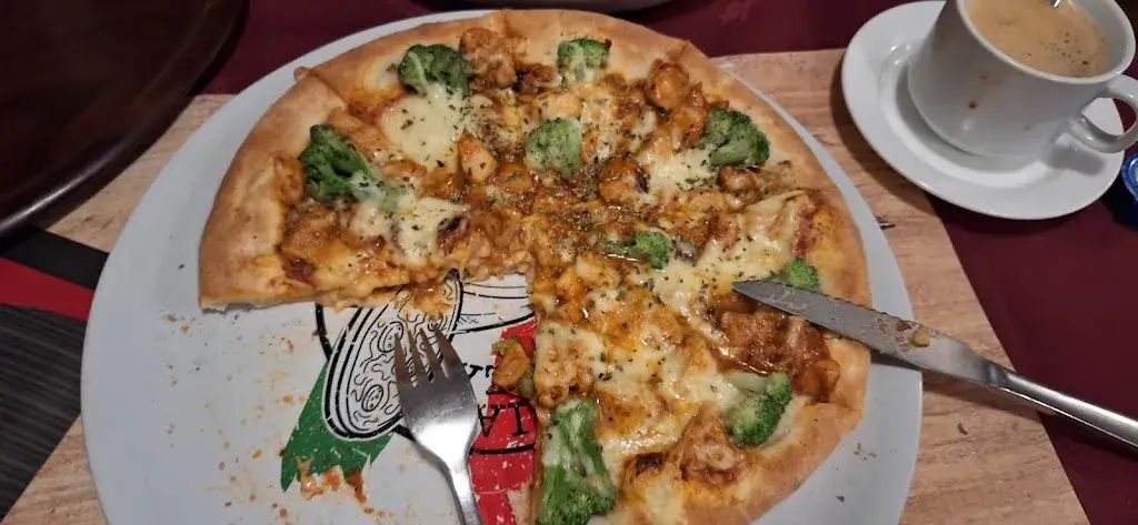 P Hendriksen_La venezia_Winschoten_review