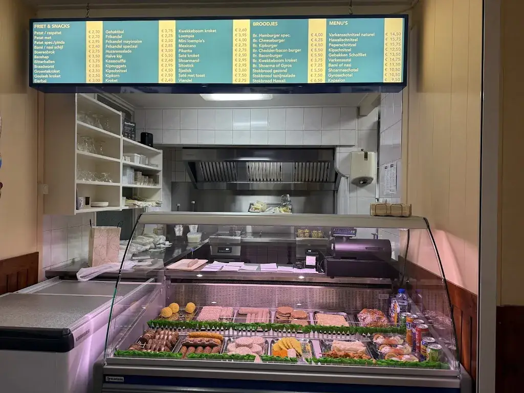 Karel Oosterhuis_Cafeteria Bar Eendrum_Eenrum_Bewertung