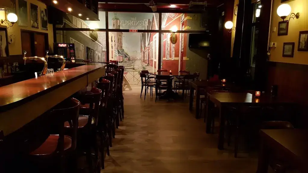 Cafeteria Bar Eendrum restaurant in Eenrum