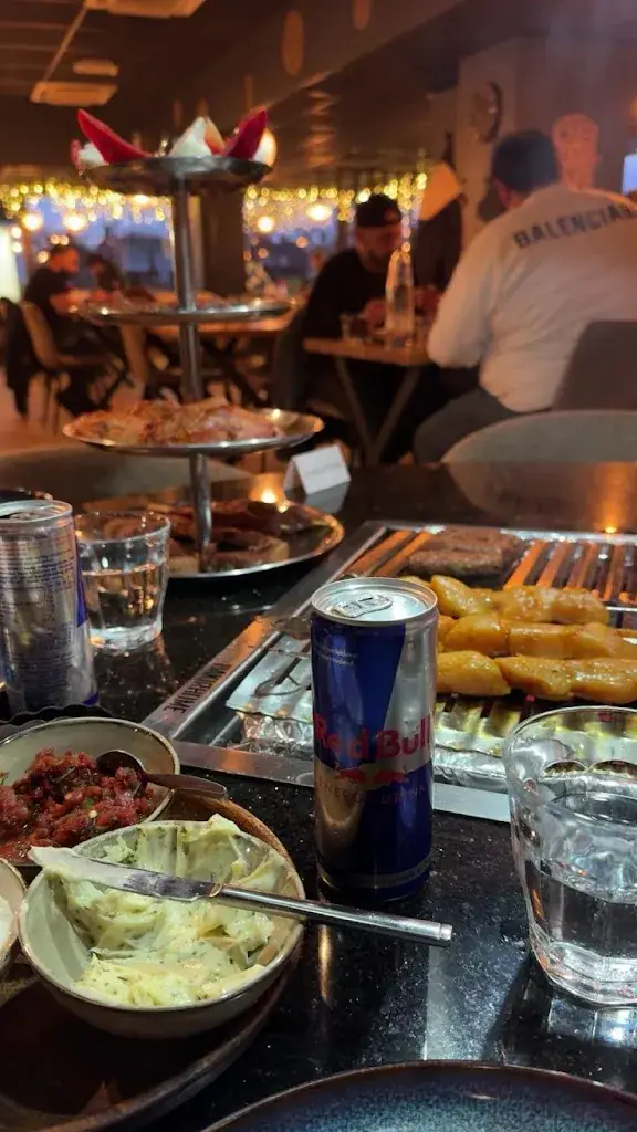 Burak_Cevdet_Pekela_review