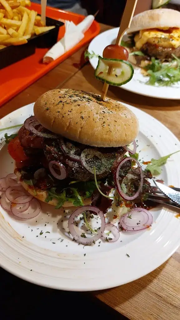 Yves Ledermann_Cafetaria De Rietlanden_Grijpskerk_avis