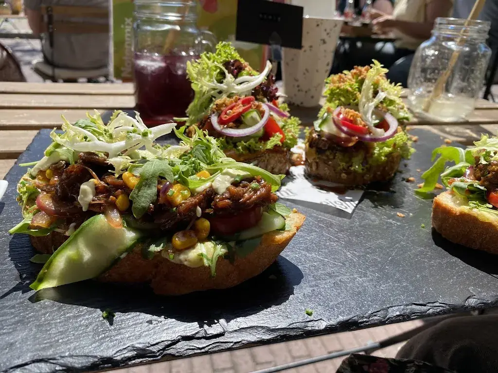 Melissa Nsibirwa_eight in Groningen_Groningen_review