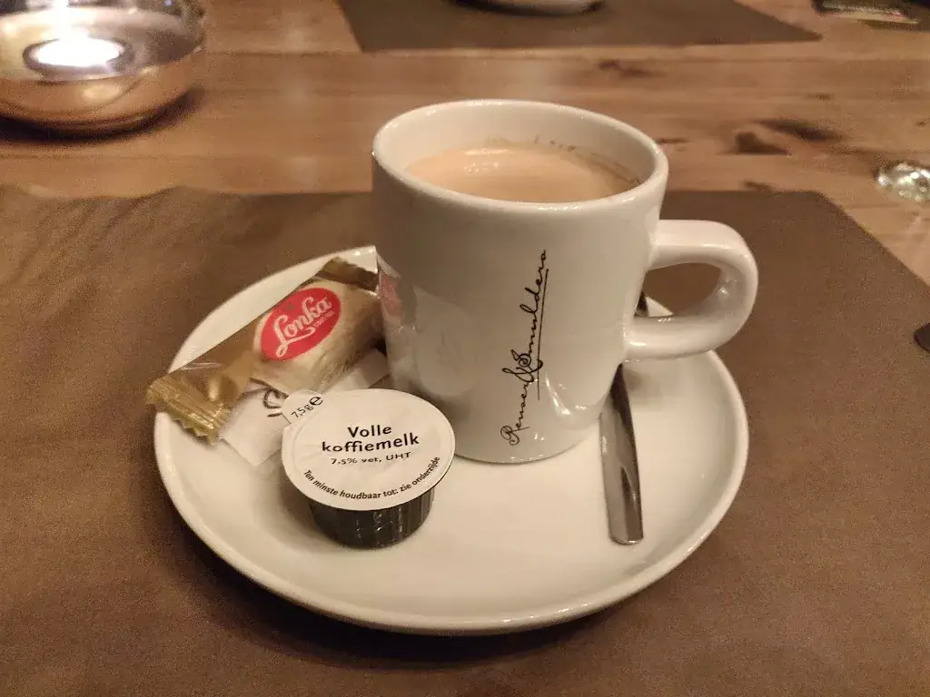 Judah Fernandez_Buffet restaurant de Rode Loper_Stadskanaal_review