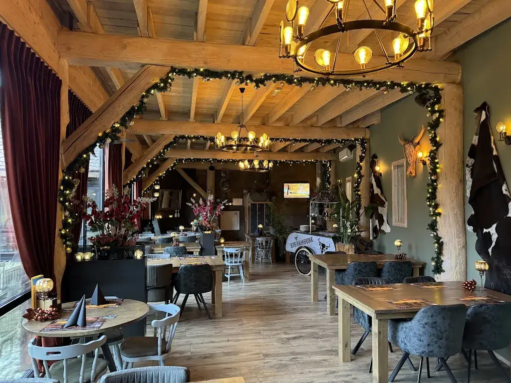 Steakhouse De Rode Loper restaurant in Stadskanaal