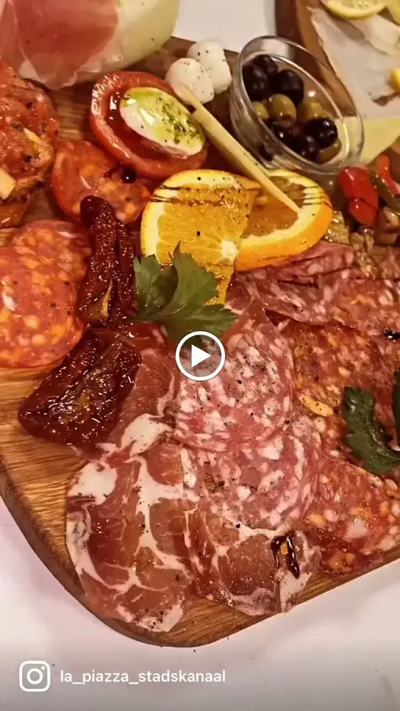 Ristorante La Piazza_Stadskanaal_slider_image_2