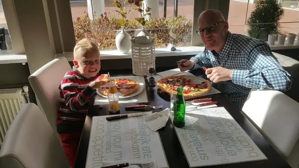 Ewout Ketelaar_Pizzeria Vittoria Stadskanaal_Stadskanaal_review