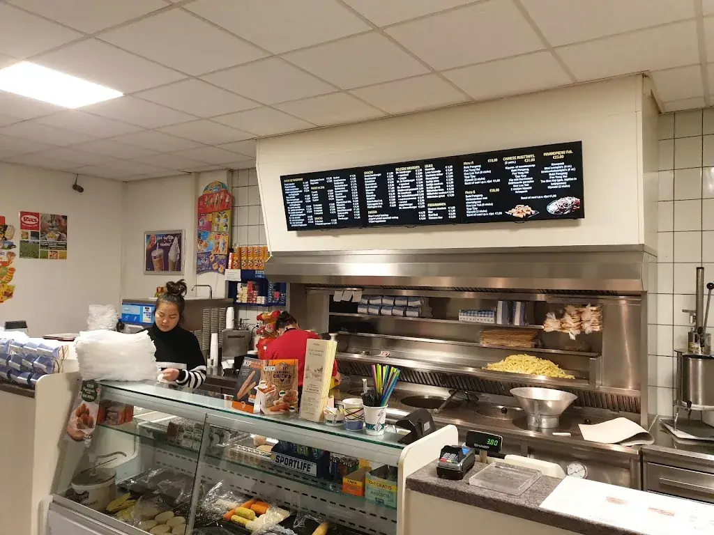 Chinees Restaurant - Cafetaria de Zwaaikom restaurant in Harkstede