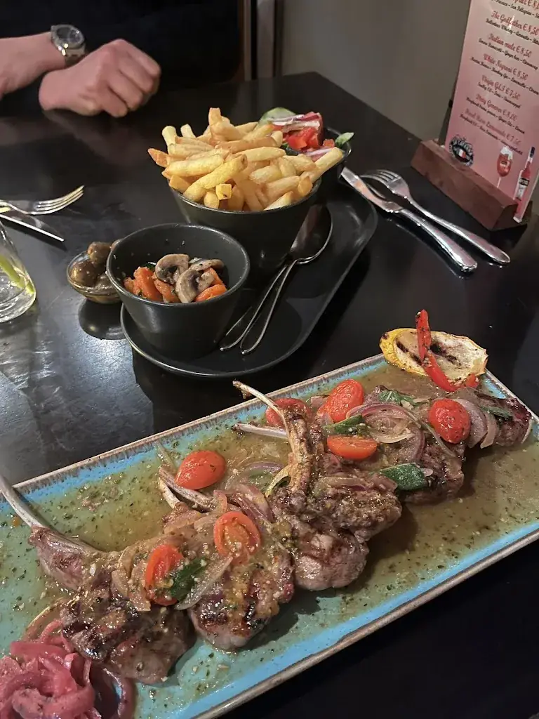 veronika volakova_Pizzeria Ristorante Sa Capanna_Haren_review