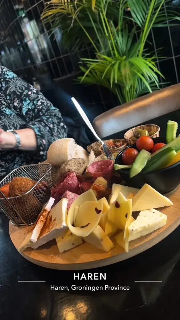 Esther Sigfried_Intermezzo_Haren_review