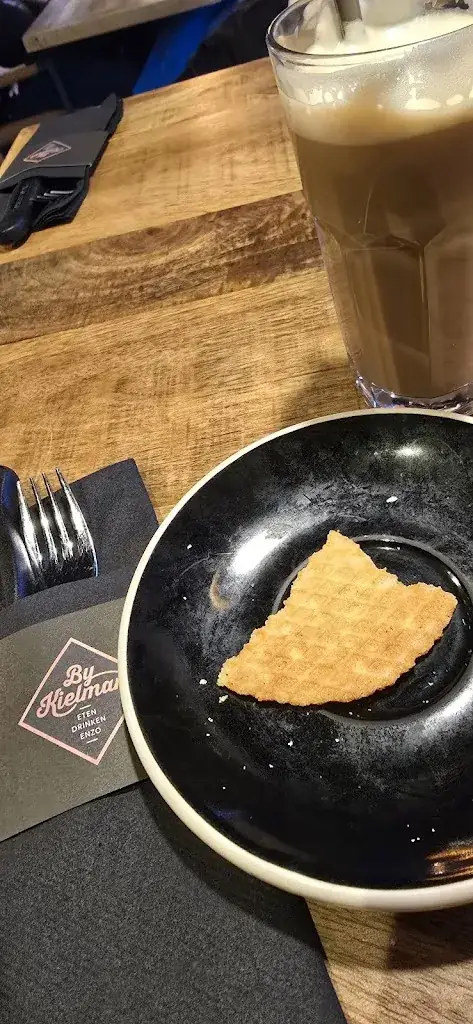 Mam Moedah_By Kielman_Veendam_review