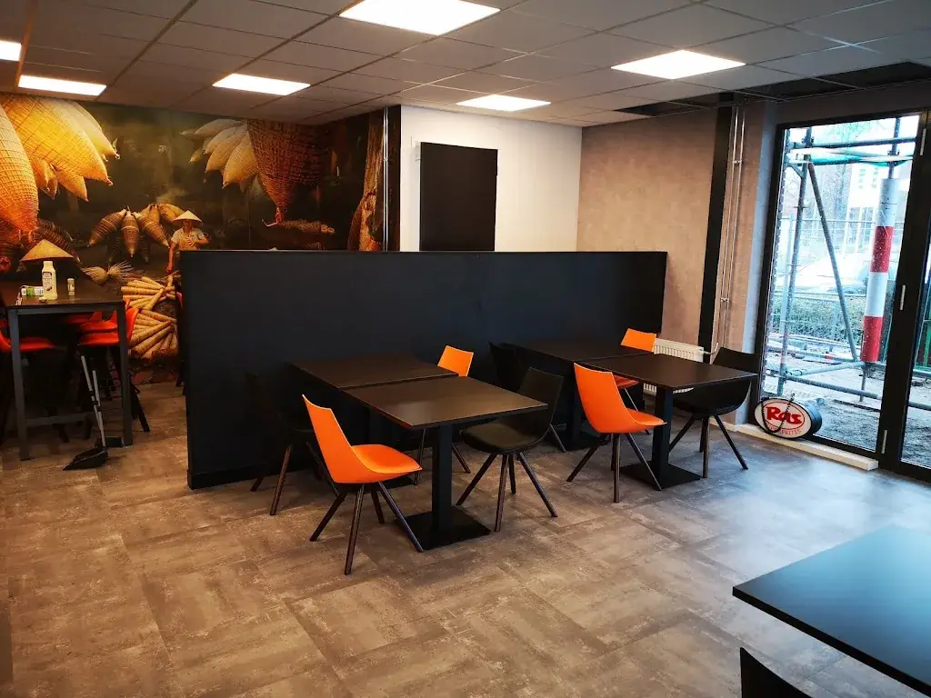 Petit Restaurant Lu en La restaurant in Veendam