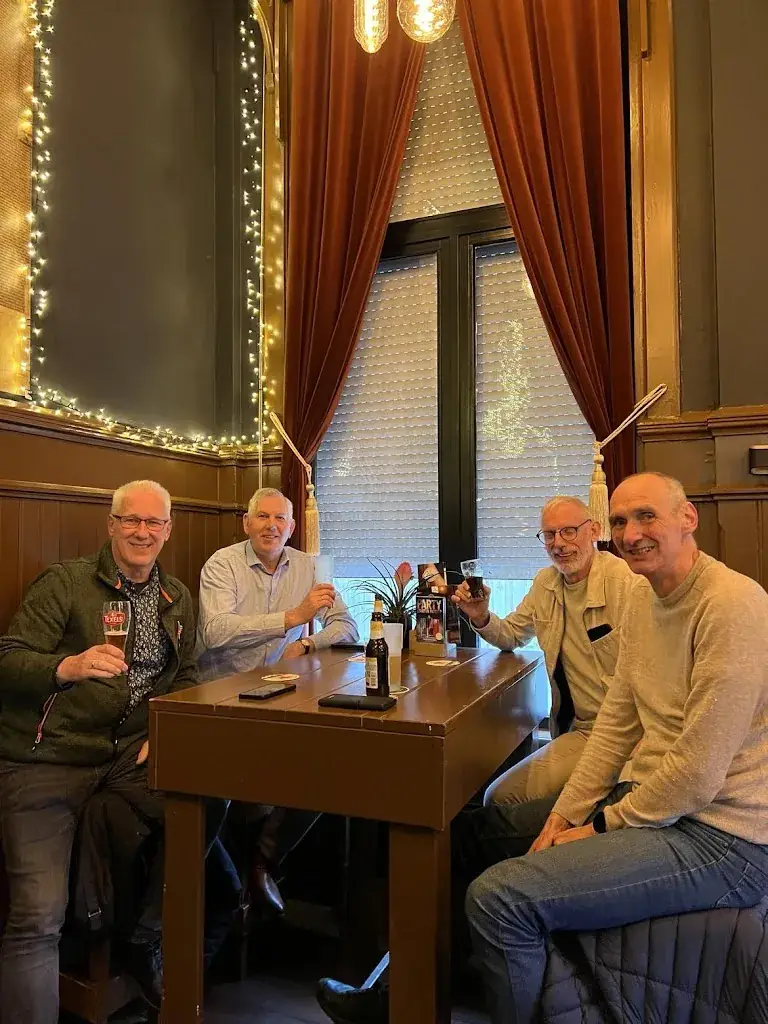 Onno Leeraar_Café De Bank Veendam_Veendam_review