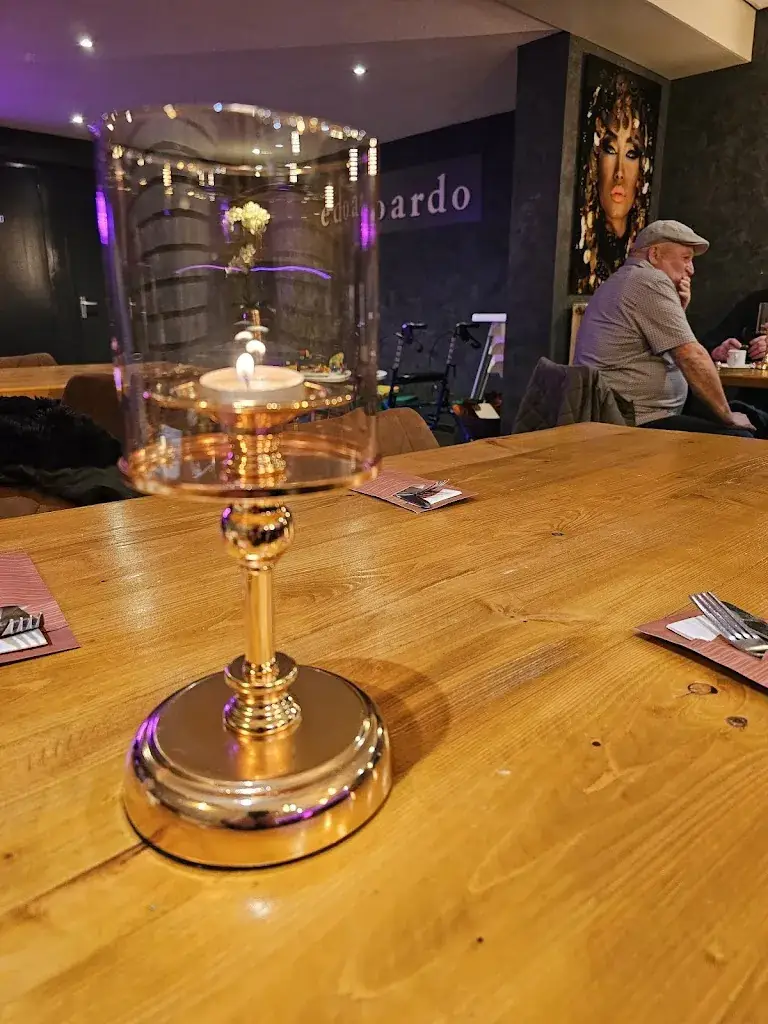 Jan “HCB Finanzgruppe” Pit_Restaurant Napoli_Klazienaveen_avis