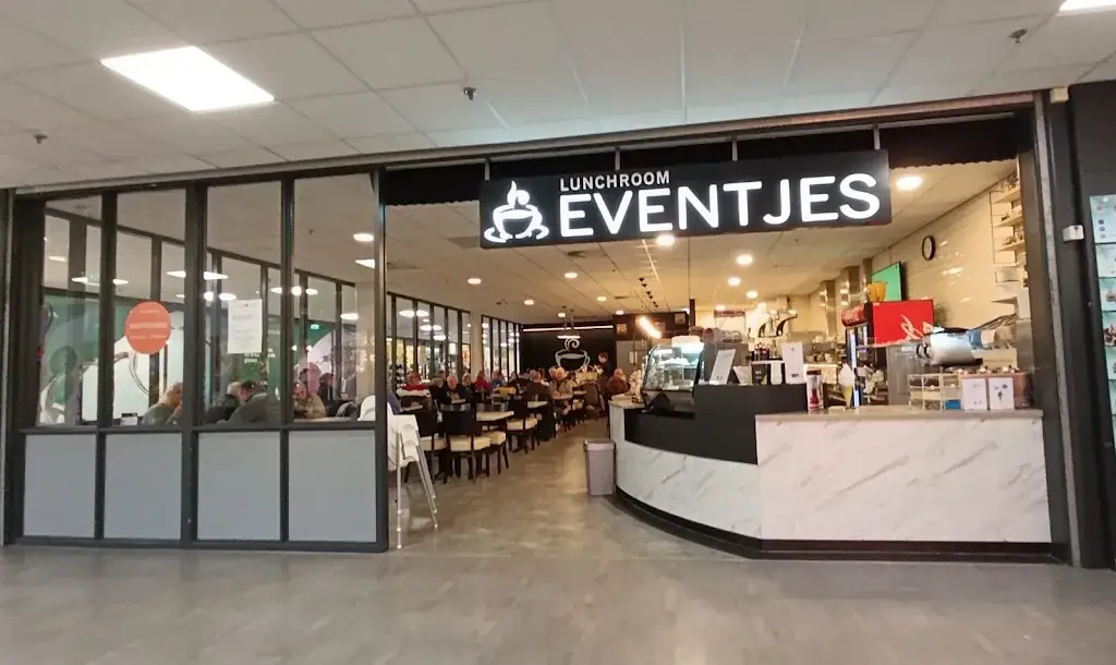 Wim Flokstra_Lunchroom Eventjes_Hoogezand_reseña