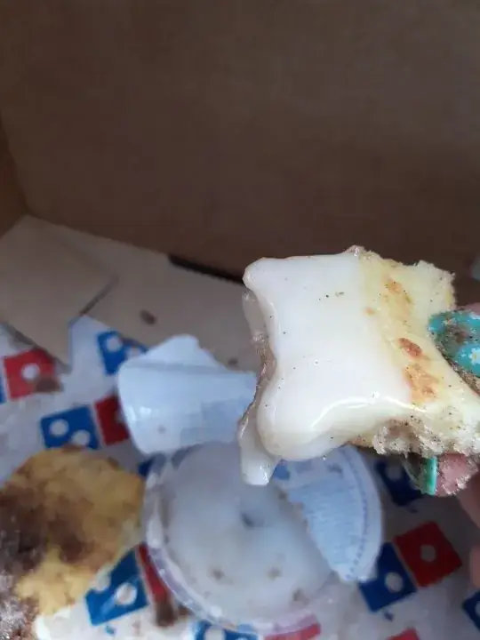 Menü_Domino's Pizza_Hoogezand_Bild_1